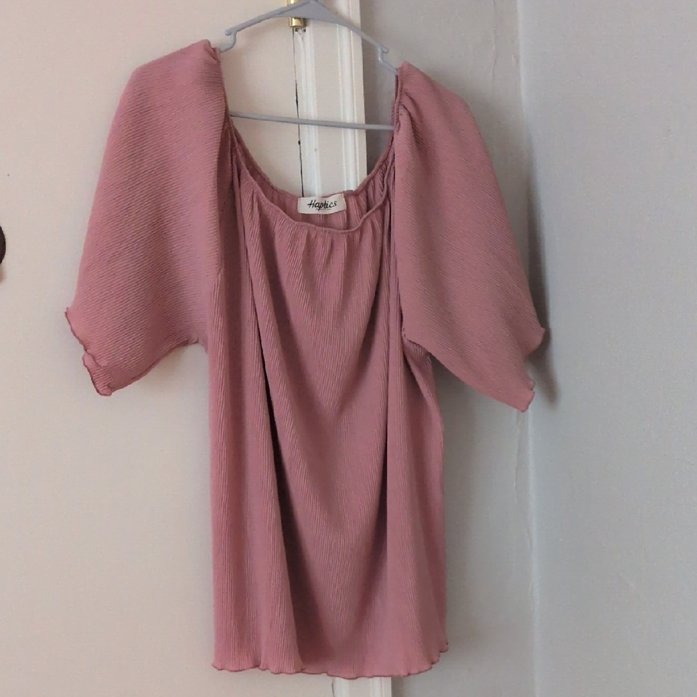 Elegant Mauve Blouse with Flowing Sleeves